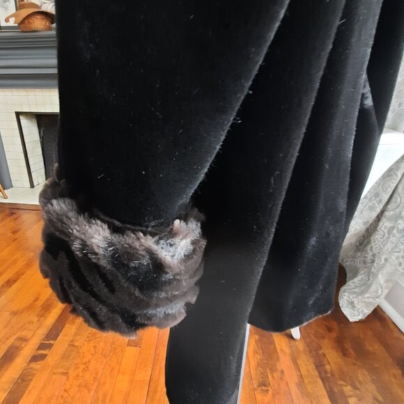 Faux fur coat, three quarter length, luxurious Old Money look TanJay - Picture 3 of 7